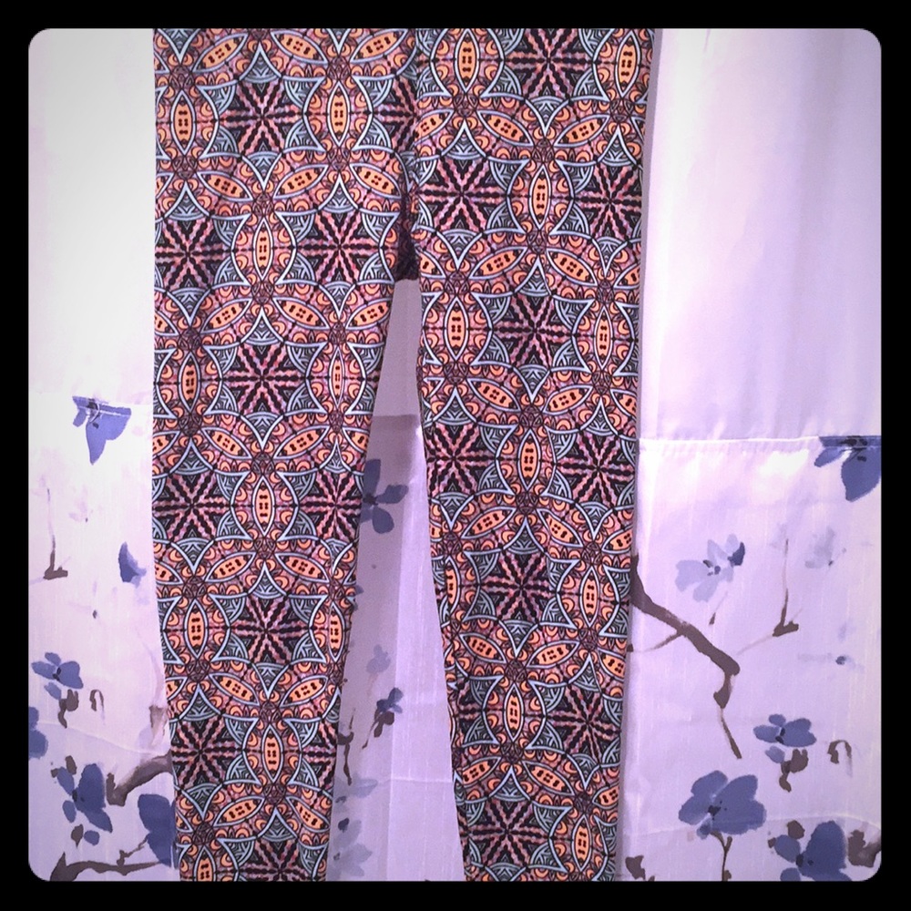 LulaRoe one size leggings